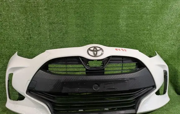 Toyota Yaris XP210 Front bumper 