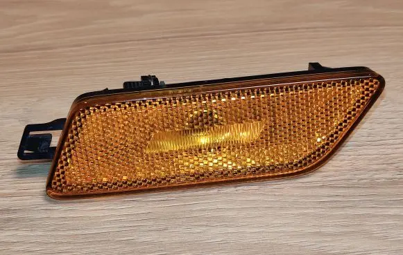 Porsche Macan (95B) Front indicator light 95B945119