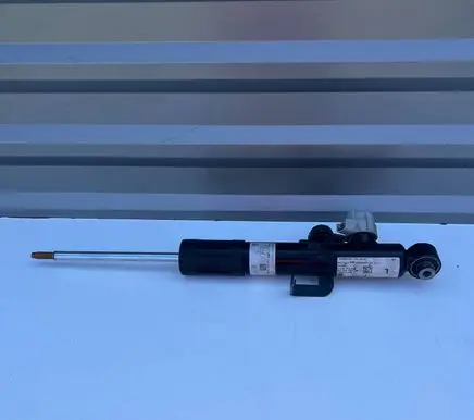Porsche Cayenne (9Y0 9Y3) Rear shock absorber/damper 9Y0512009P 801403005236 00904969