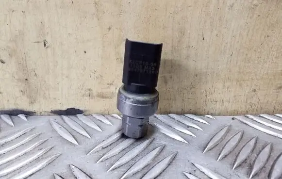 Air conditioning (A/C) pressure sensor