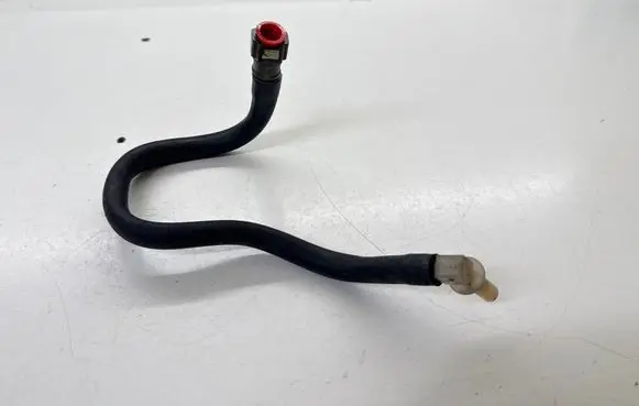 Peugeot 4007 Fuel line pipe