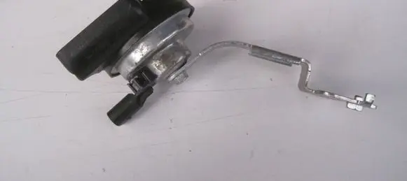 Audi A3 S3 8V Horn signal 8V0951230