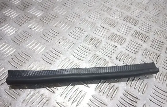 Land Rover Range Rover L322 Engine compartment rubber 