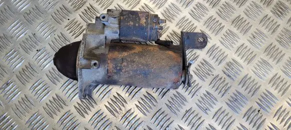 Opel Zafira A Starter motor