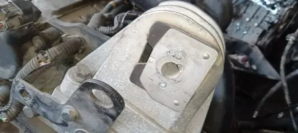 Volvo XC90 Engine mount bracket 30680770