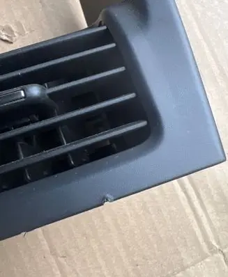 Volvo XC60 Dash center air vent grill 1284825