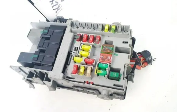 Opel Insignia A Fuse box set 1322786