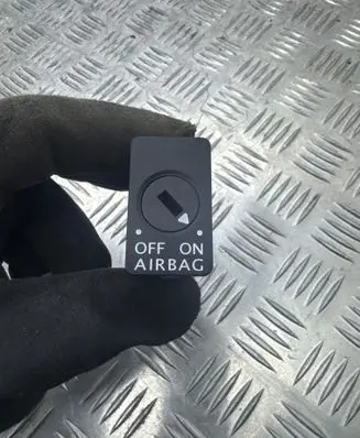 Volkswagen PASSAT B7 Passenger airbag on/off switch 3C0919237C