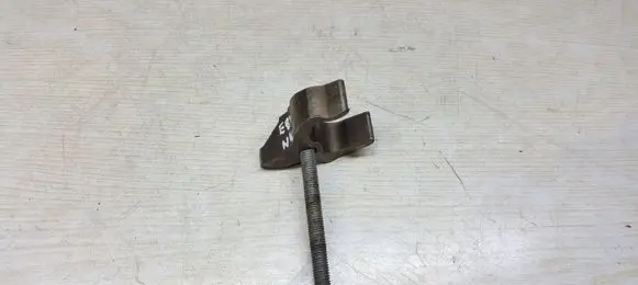 BMW 1 E82 E88 Fuel Injector clamp holder