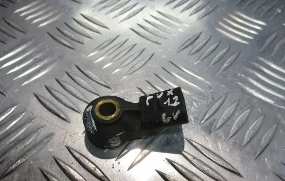 Volkswagen Fox Detonation knock sensor 030905377C