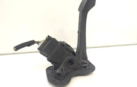 Ford Transit Accelerator throttle pedal 6C119F836CB 6PV00923800