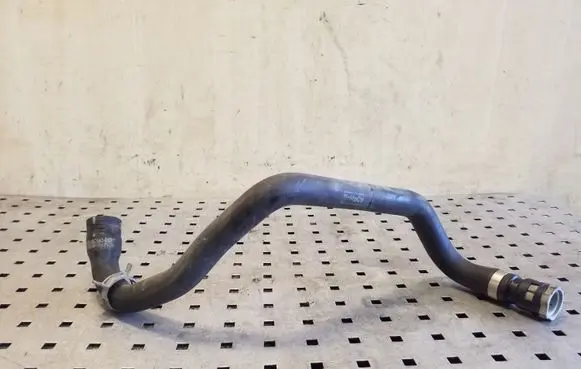 Ford Focus Engine coolant pipe/hose 8V6118C553DD
