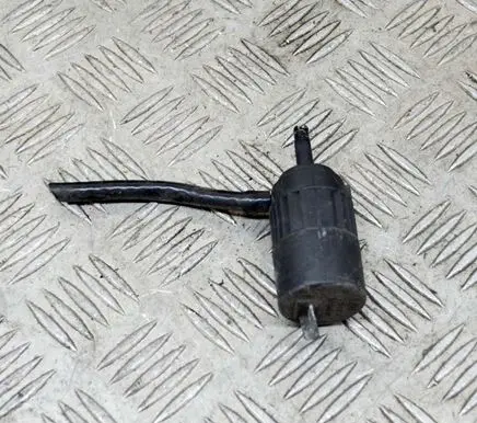 Mercedes-Benz Vito Viano W638 Windscreen/windshield washer pump