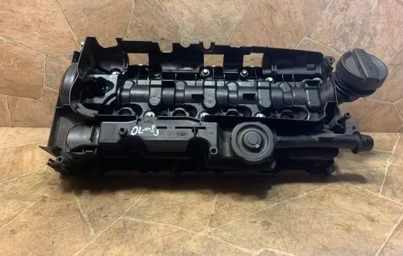 Rocker cam cover