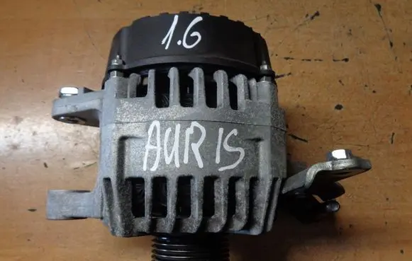 Toyota Auris E180 Generator/alternator 270600T190
