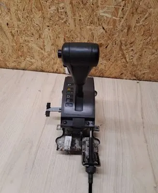 Hyundai Terracan Gear shifter/selector 