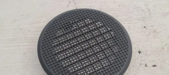 Side speaker trim/cover