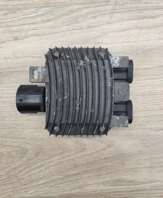 Volvo XC70 Coolant fan relay 940009400 240004050409