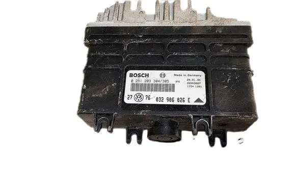Volkswagen Golf III Engine control unit/module 032906026E