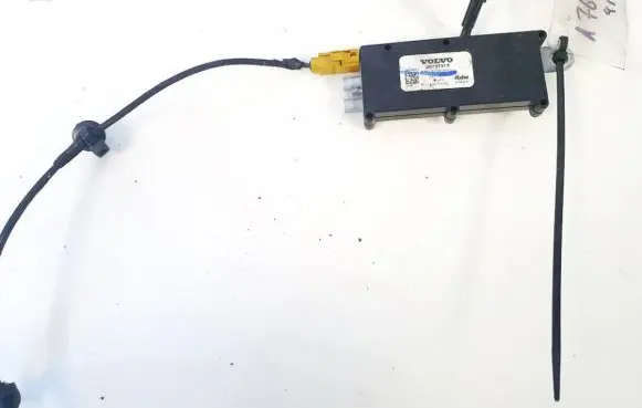 Volvo V50 Antenna control unit 30737918 28019207