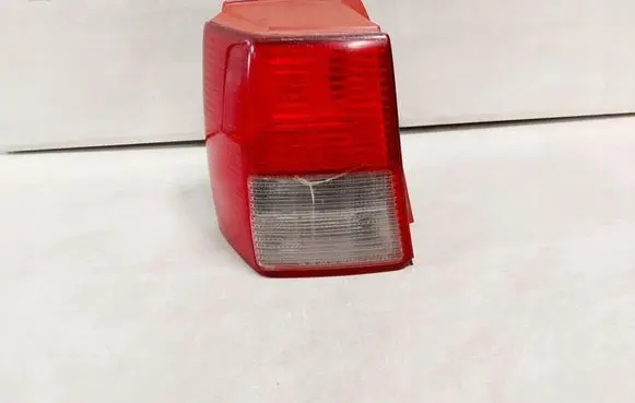 Mitsubishi Endeavor Rear/tail lights 2XL949200