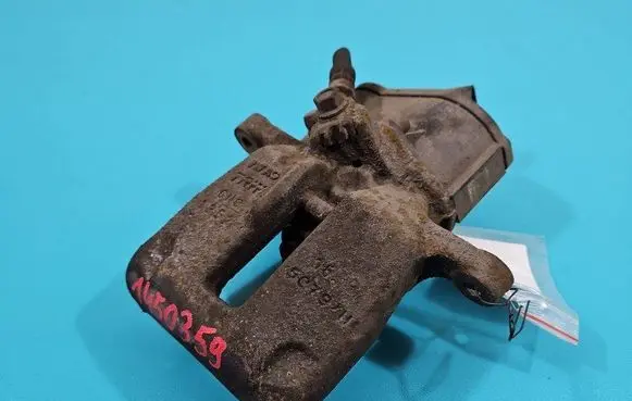 Volkswagen PASSAT CC Rear brake caliper IMPRK1450359