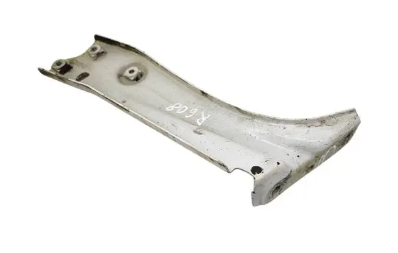 Skoda Octavia Mk3 (5E) Fender mounting bracket 5E0821142