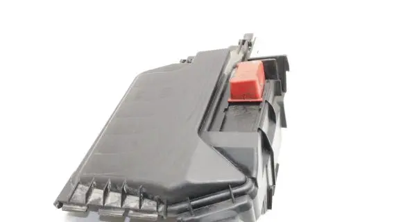 Mercedes-Benz B W246 W242 Fuse box cover A2465400182