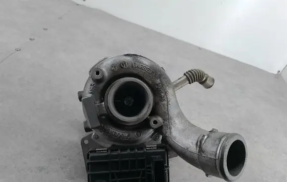 Audi A6 S6 C6 4F Turbo 059145721F