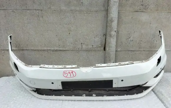 Volkswagen Golf VII Front bumper