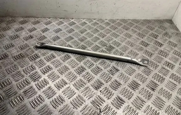 BMW 5 F10 F11 Radiator support slam panel bracket 7200776