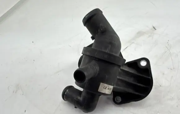 Volkswagen PASSAT B7 Thermostat/thermostat housing 03L121111AE