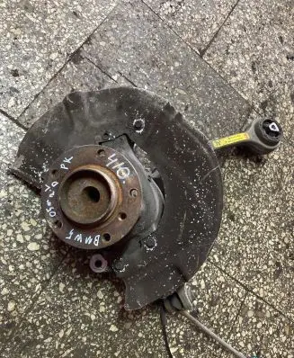BMW 5 E60 E61 Front wheel hub