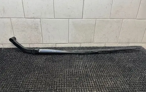 Infiniti QX60 L50 Front wiper blade arm