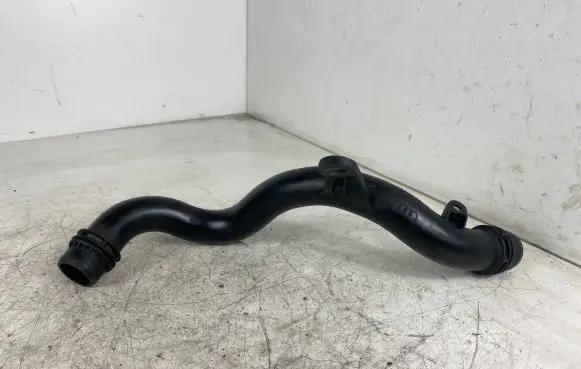 Audi A4 S4 B9 Engine coolant pipe/hose 04L121071G 0401SB611 PA66GF30