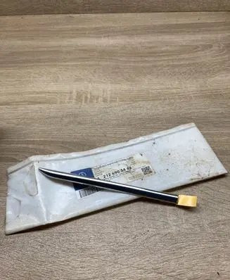 Mercedes-Benz E W212 Fender trim (molding) A2126903462