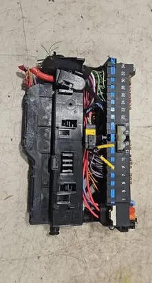 BMW X3 E83 Fuse module 18500000000 007203904050K