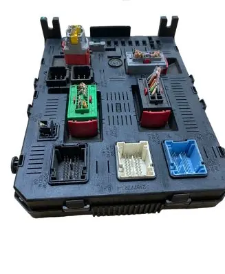 Peugeot 407 Fuse box set 9663510280 01210906 BSI2004H02