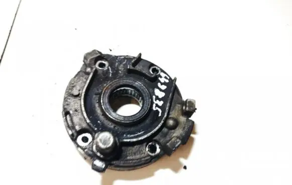Volvo V70 Oil pump 9063737