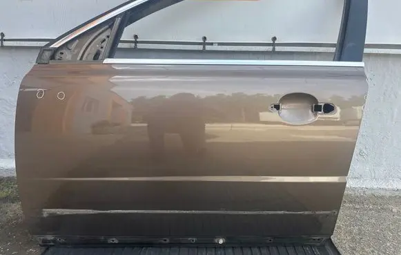 Volvo XC70 Front door