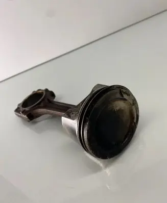 Volkswagen Golf V Piston with connecting rod 050D BGU