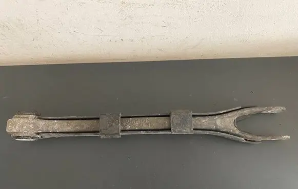 Mercedes-Benz CLS C219 Rear control arm A2303520088