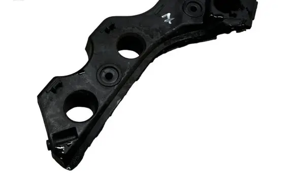 Volkswagen PASSAT CC Front bumper mounting bracket 3C8807184A