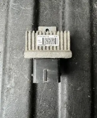Mercedes-Benz Citan W415 Glow plug pre-heat relay 110678071R