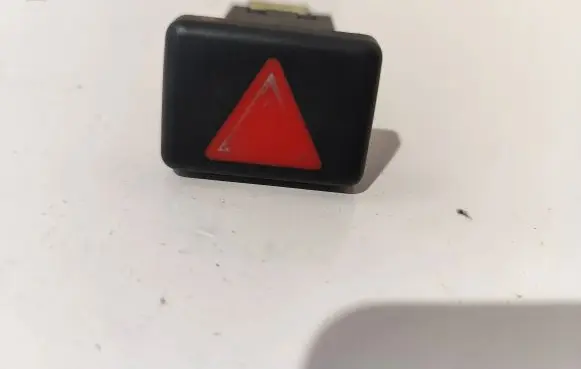 Audi A4 S4 B7 8E 8H Hazard light switch 8E0941509
