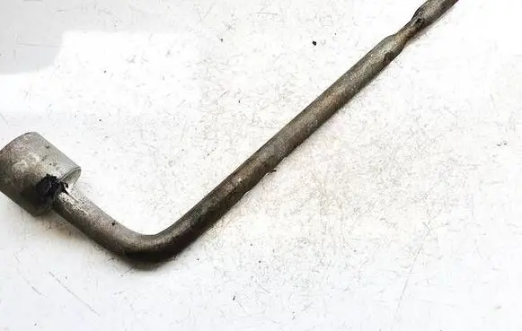 Opel Astra G Wheel nut wrench 