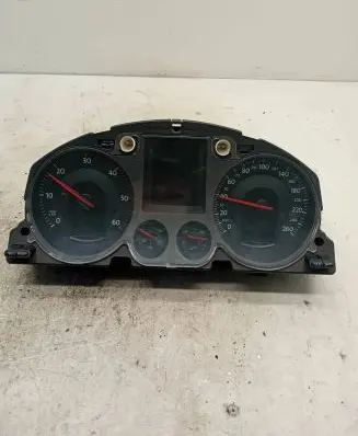 Volkswagen PASSAT B6 Speedometer (instrument cluster) A2C53145550