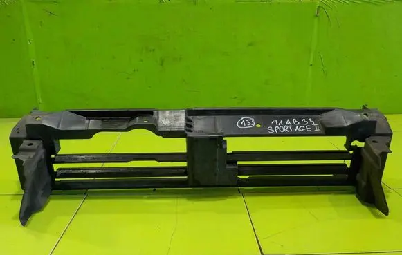 KIA Sportage Intercooler air channel guide 1R0044 11AB33