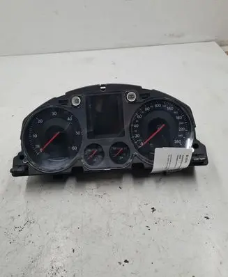 Volkswagen PASSAT B6 Speedometer (instrument cluster) 3C0920