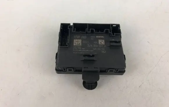 Volkswagen Golf VIII Door control unit/module 3WA959592A